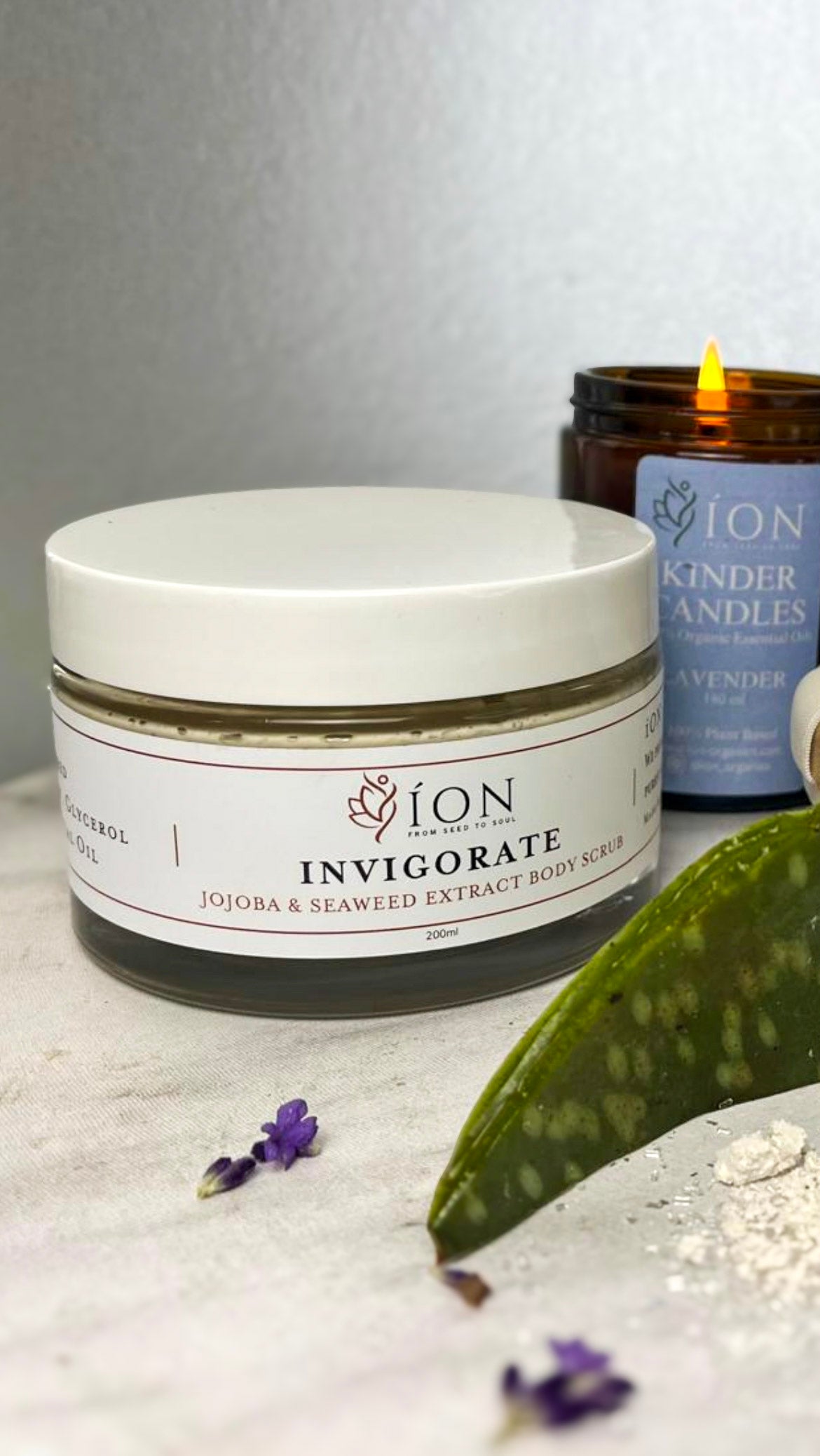 Invigorate | Jojoba & Seaweed Extract Body Scrub
