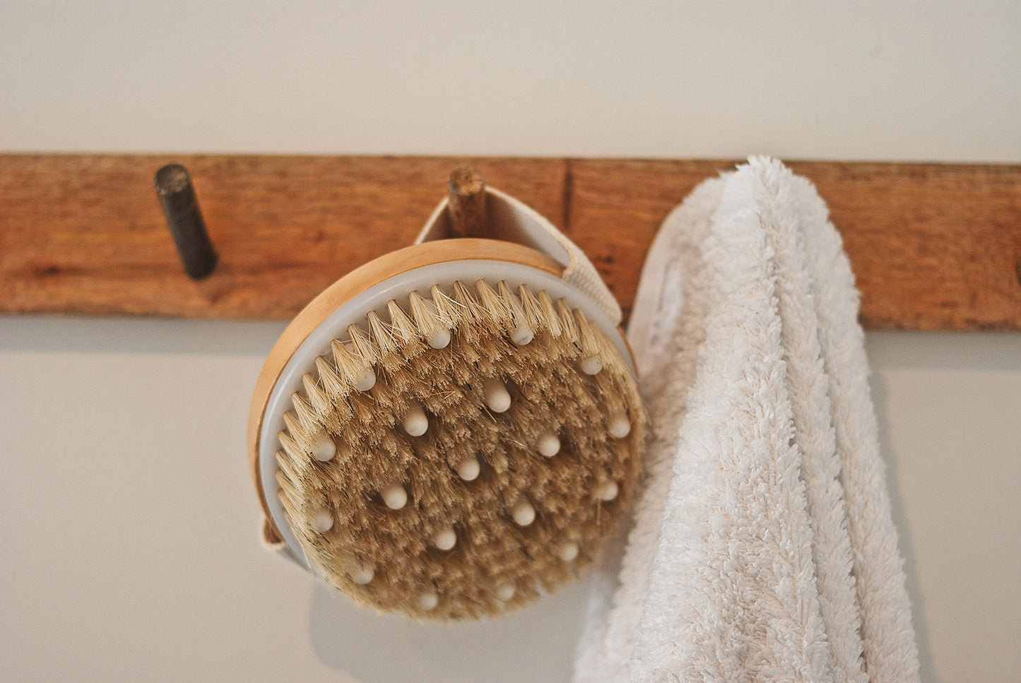 Massaging and Exfoliating Body Brush
