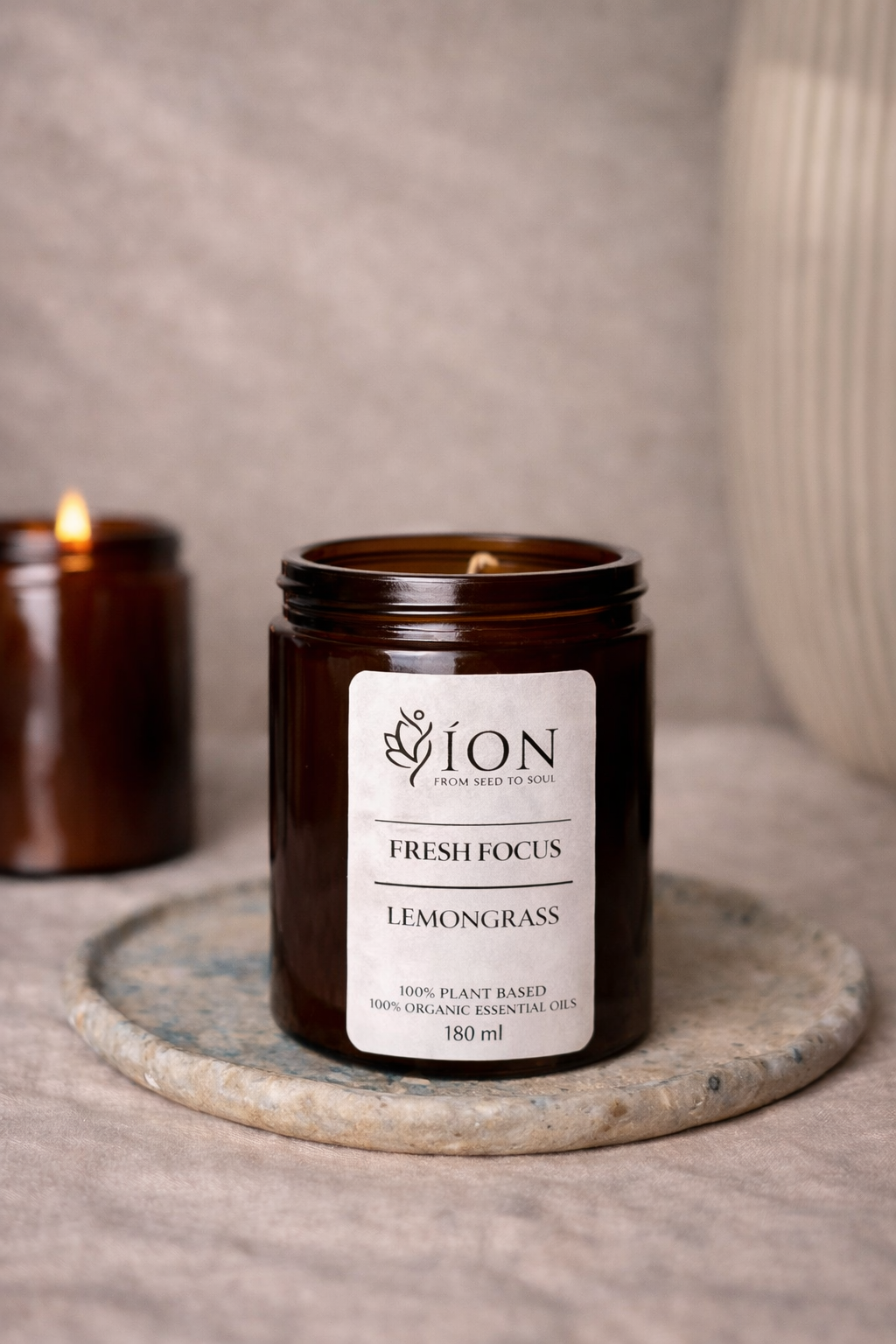 FRESH FOCUS Organic Essential Oil and Soy Candle | Organic Lemongrass 180ml