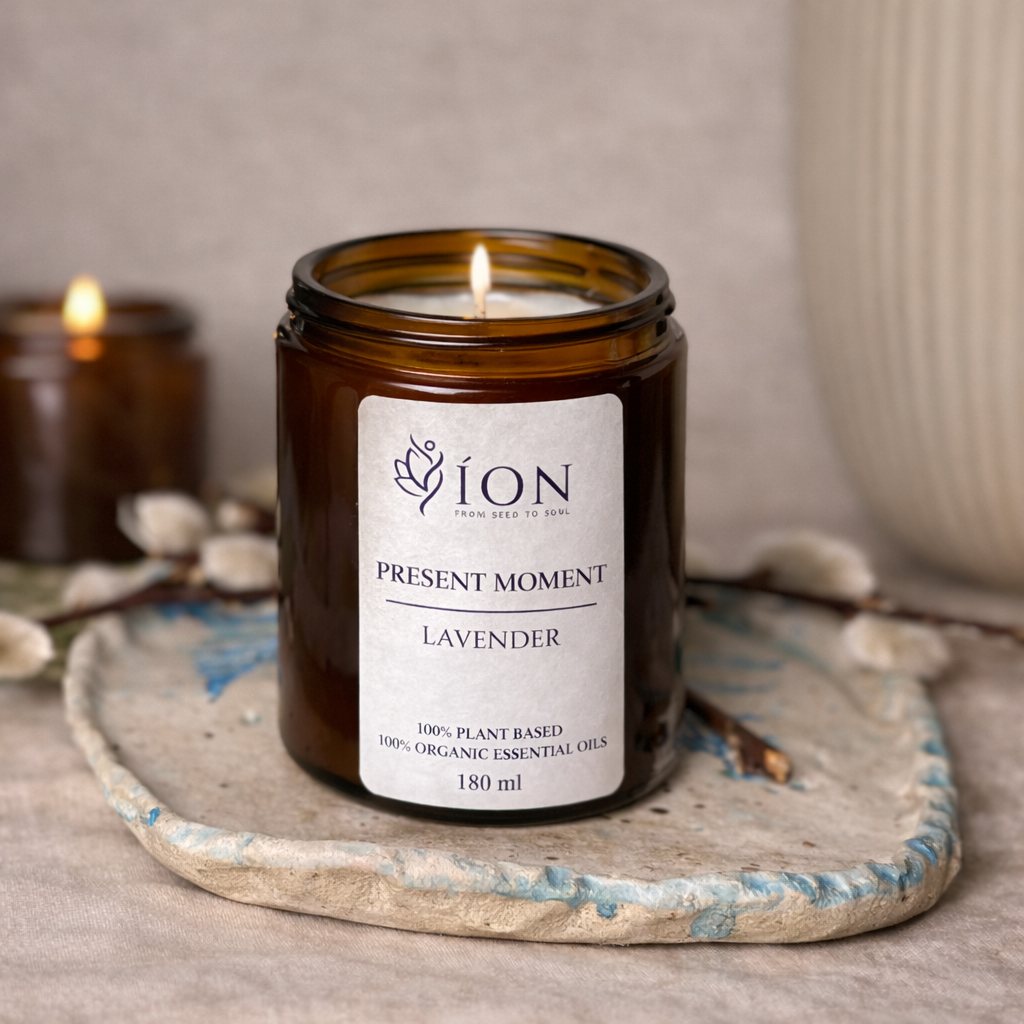 PRESENT MOMENT Essential Oil and Soy Candle | Lavender 180ml