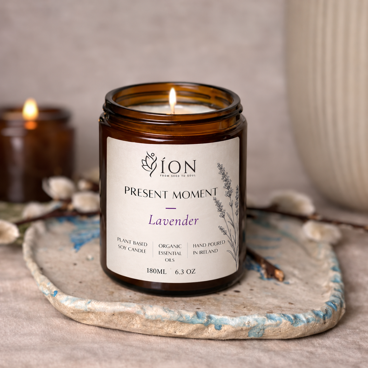 PRESENT MOMENT Essential Oil and Soy Candle | Lavender 180ml